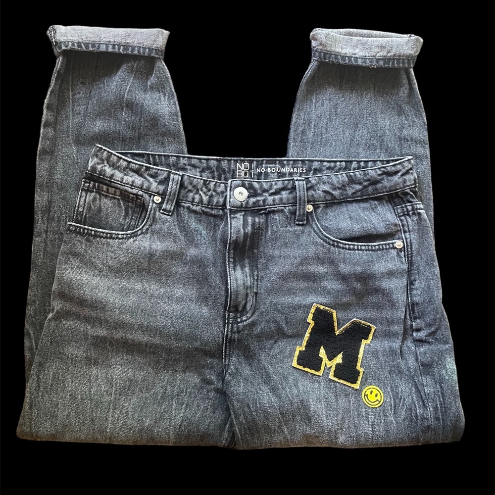 No Boundaries Size 13 Cartoon/Comic Patches Charcoal Black Factory Faded Washed - Picture 4 of 8